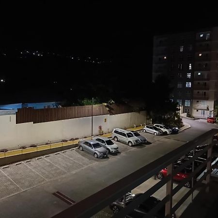 Lovely 2 Bedroom C̅ Netflix Across National Stadium קינגסטון מראה חיצוני תמונה